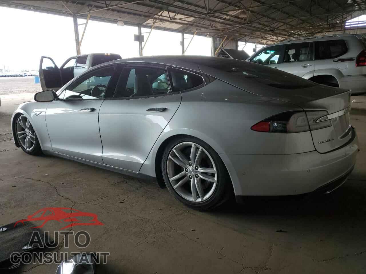 TESLA MODEL S 2014 - 5YJSA1H19EFP61319