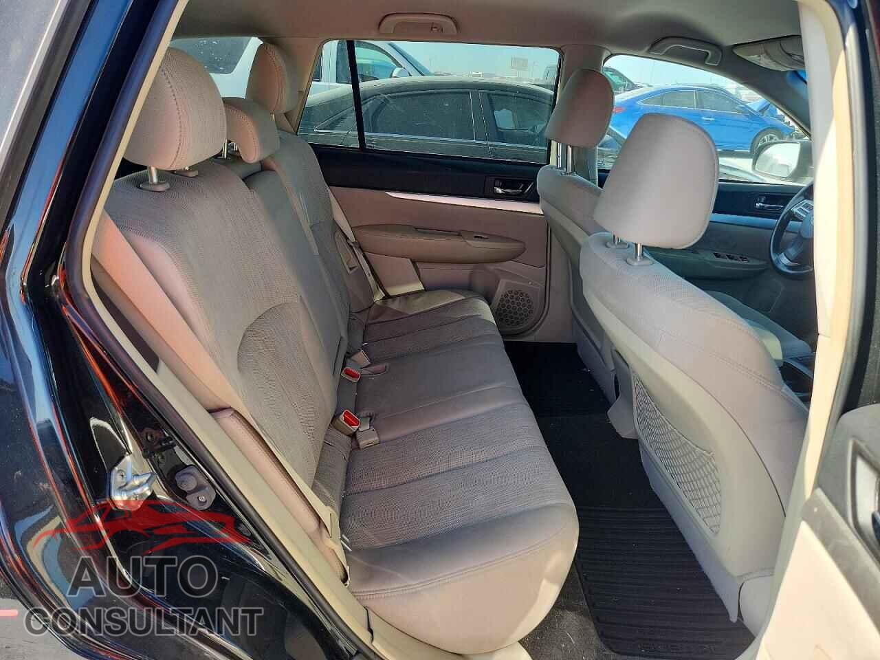 SUBARU OUTBACK 2013 - 4S4BRCCC2D3318790