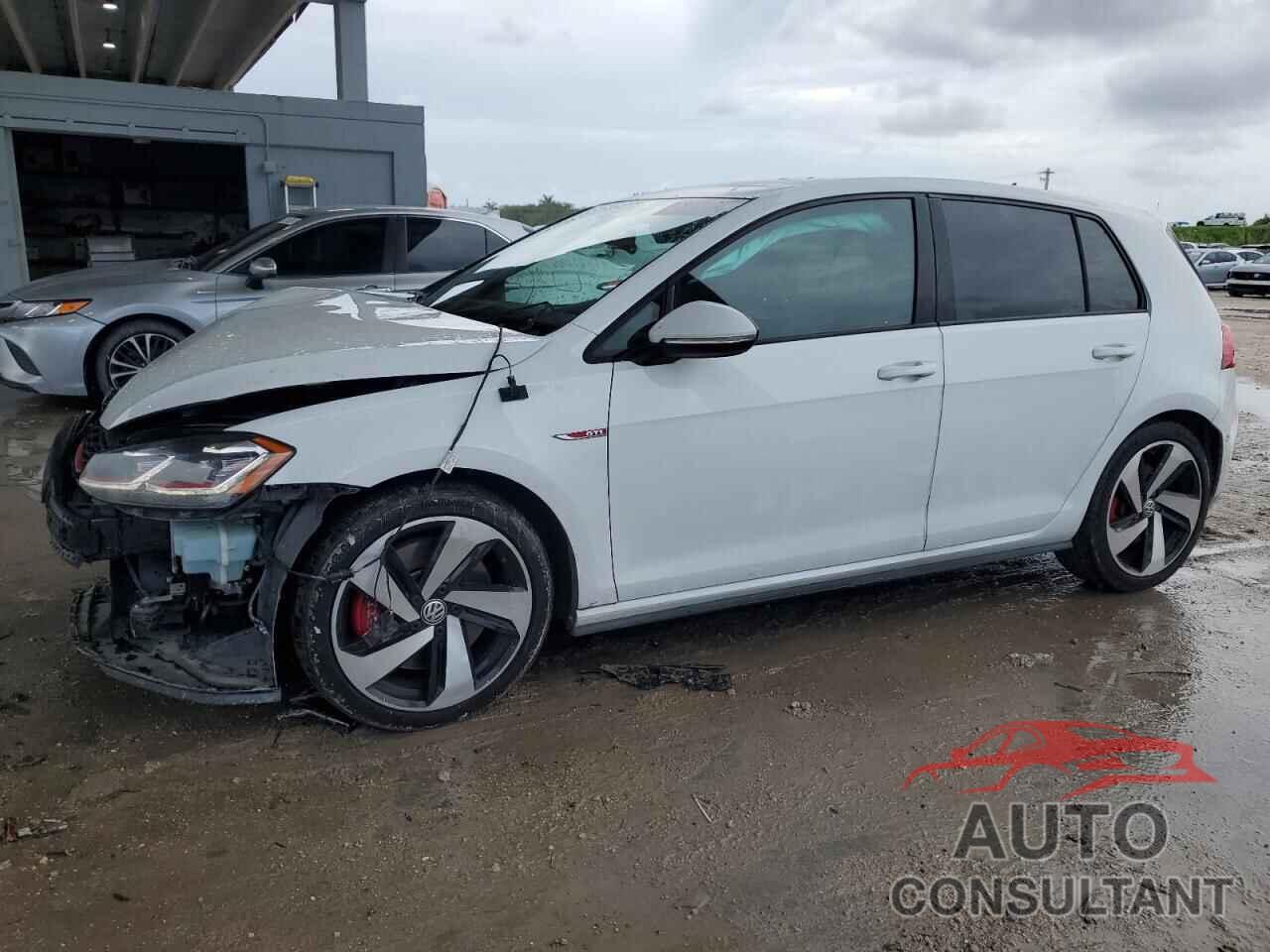 VOLKSWAGEN GTI 2019 - 3VW6T7AU1KM031976