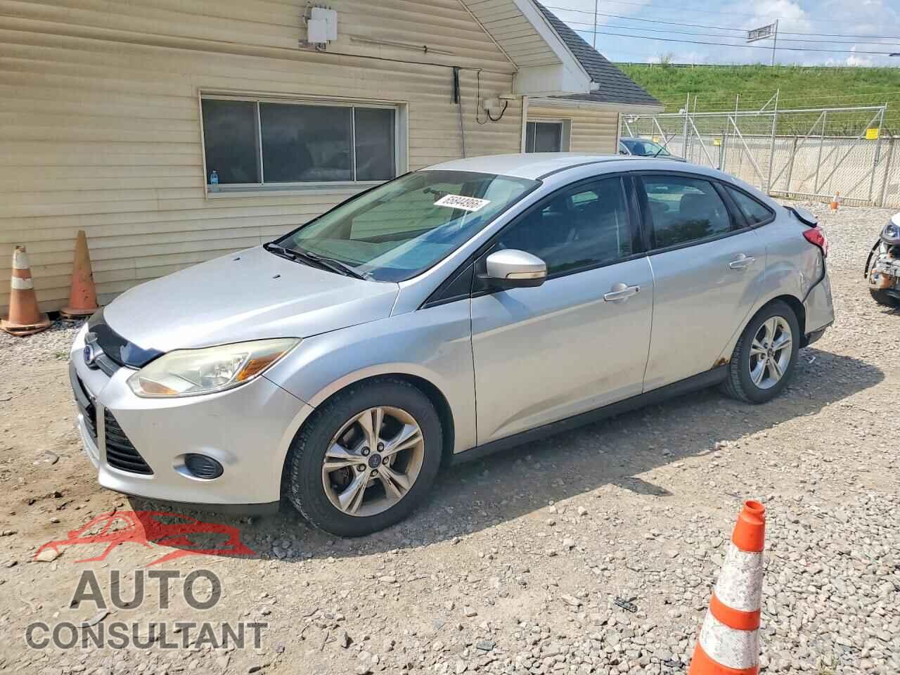 FORD FOCUS 2014 - 1FADP3F25EL202335
