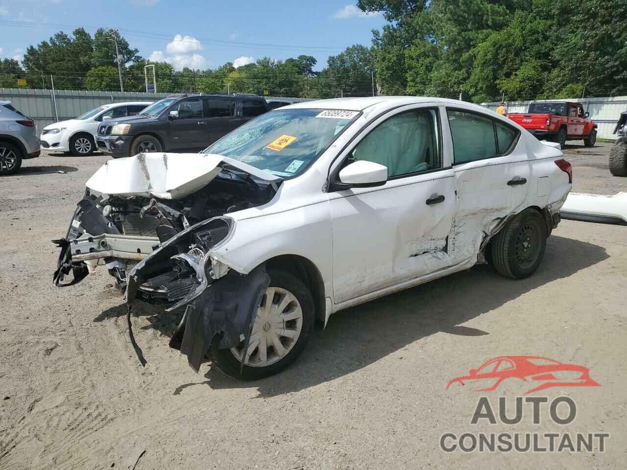 NISSAN VERSA 2017 - 3N1CN7AP7HL867092