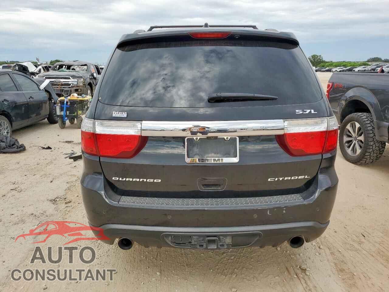 DODGE DURANGO 2013 - 1C4SDHET0DC637537