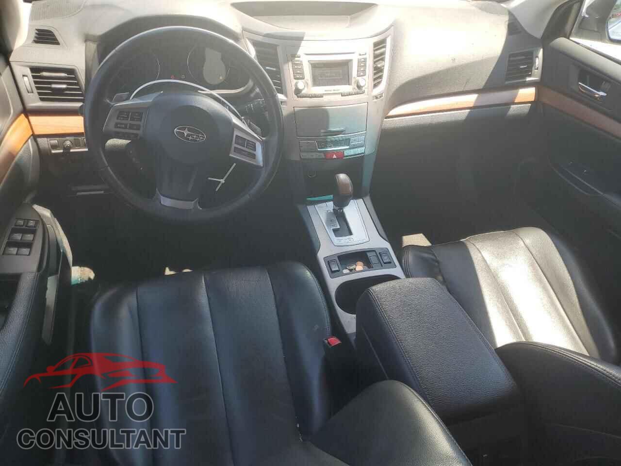 SUBARU OUTBACK 2013 - 4S4BRBKC8D3214106