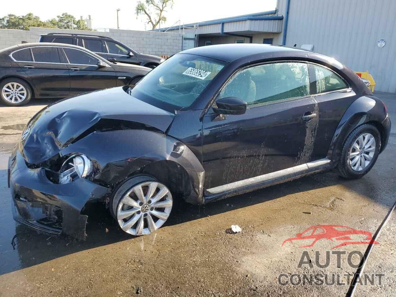 VOLKSWAGEN BEETLE 2017 - 3VWF17AT6HM616073