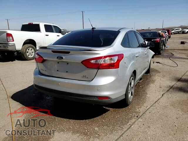 FORD FOCUS 2014 - 1FADP3F23EL447327