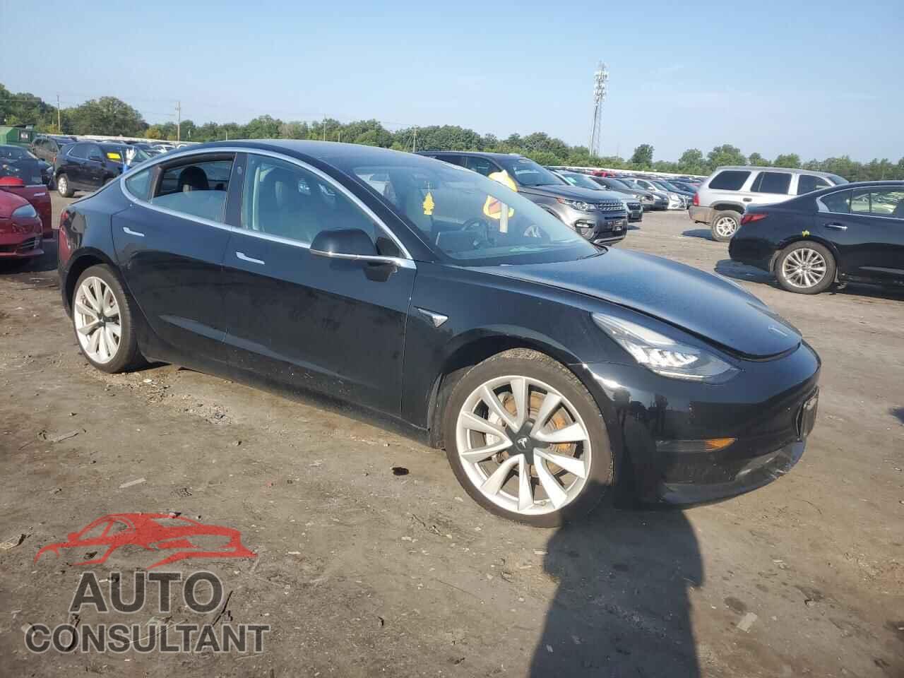 TESLA MODEL 3 2018 - 5YJ3E1EB0JF170425