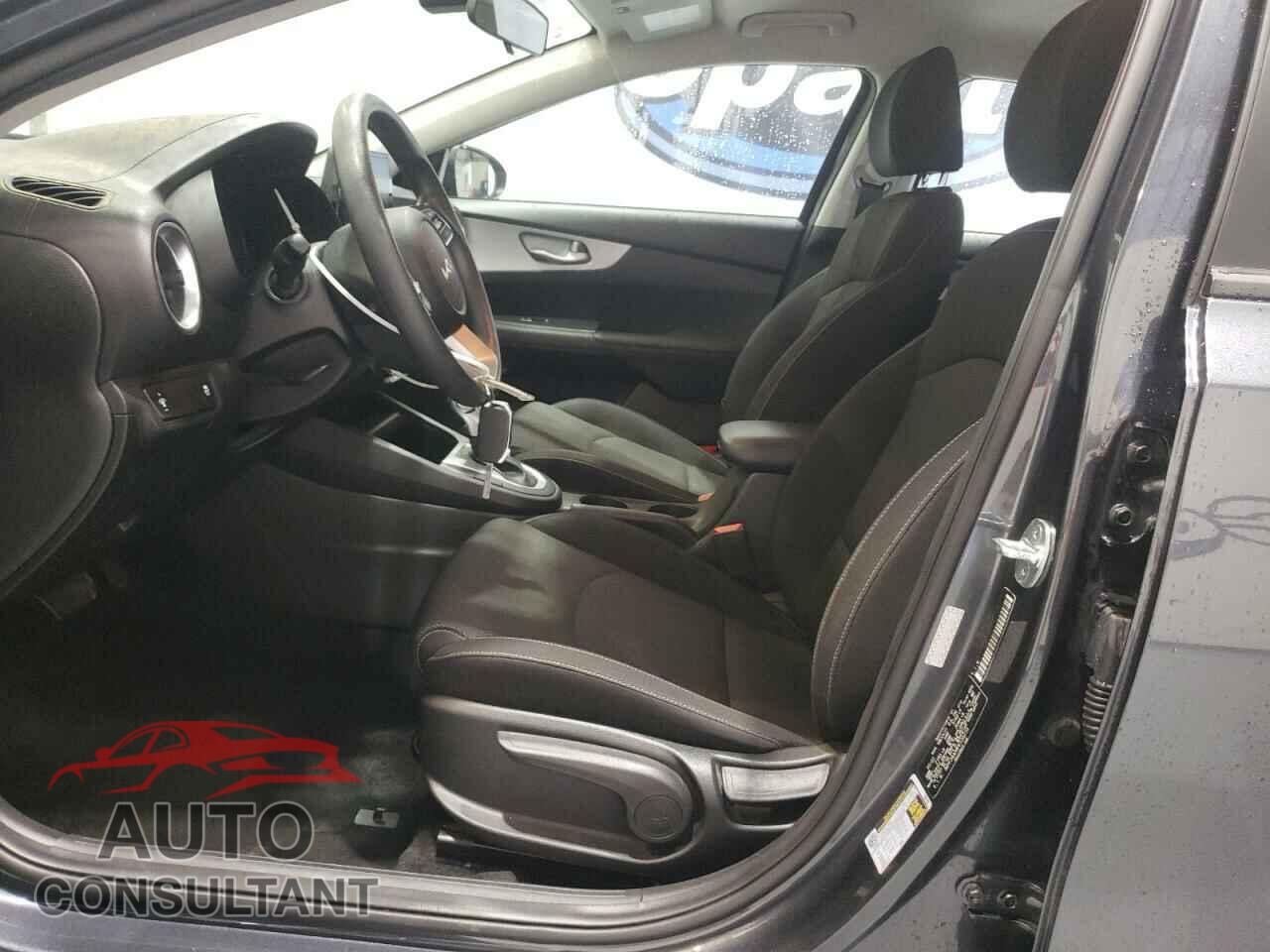 KIA FORTE 2023 - 3KPF24AD8PE558273