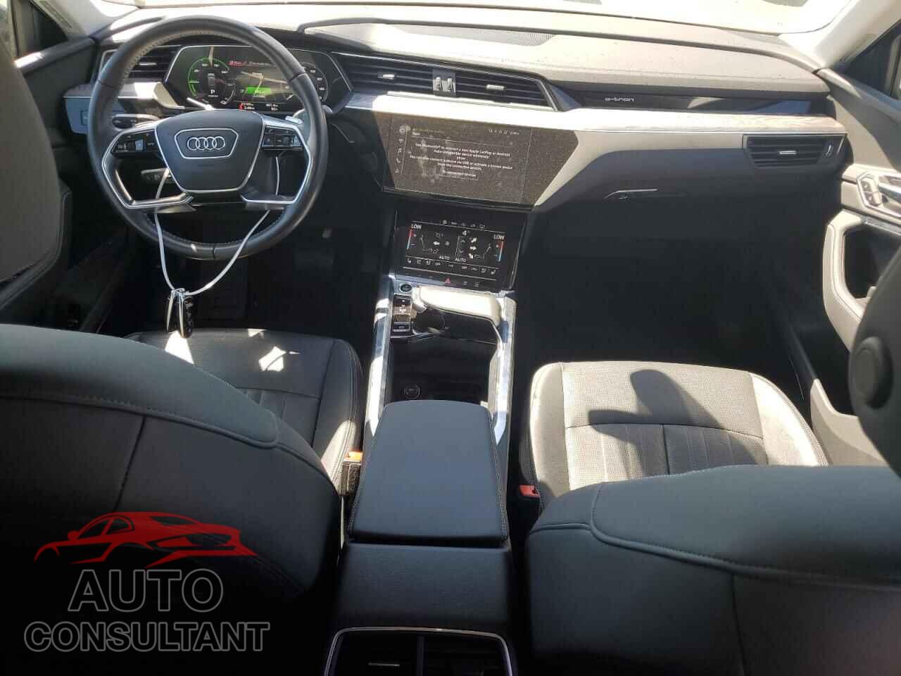 AUDI E-TRON 2021 - WA12AAGE2MB005718