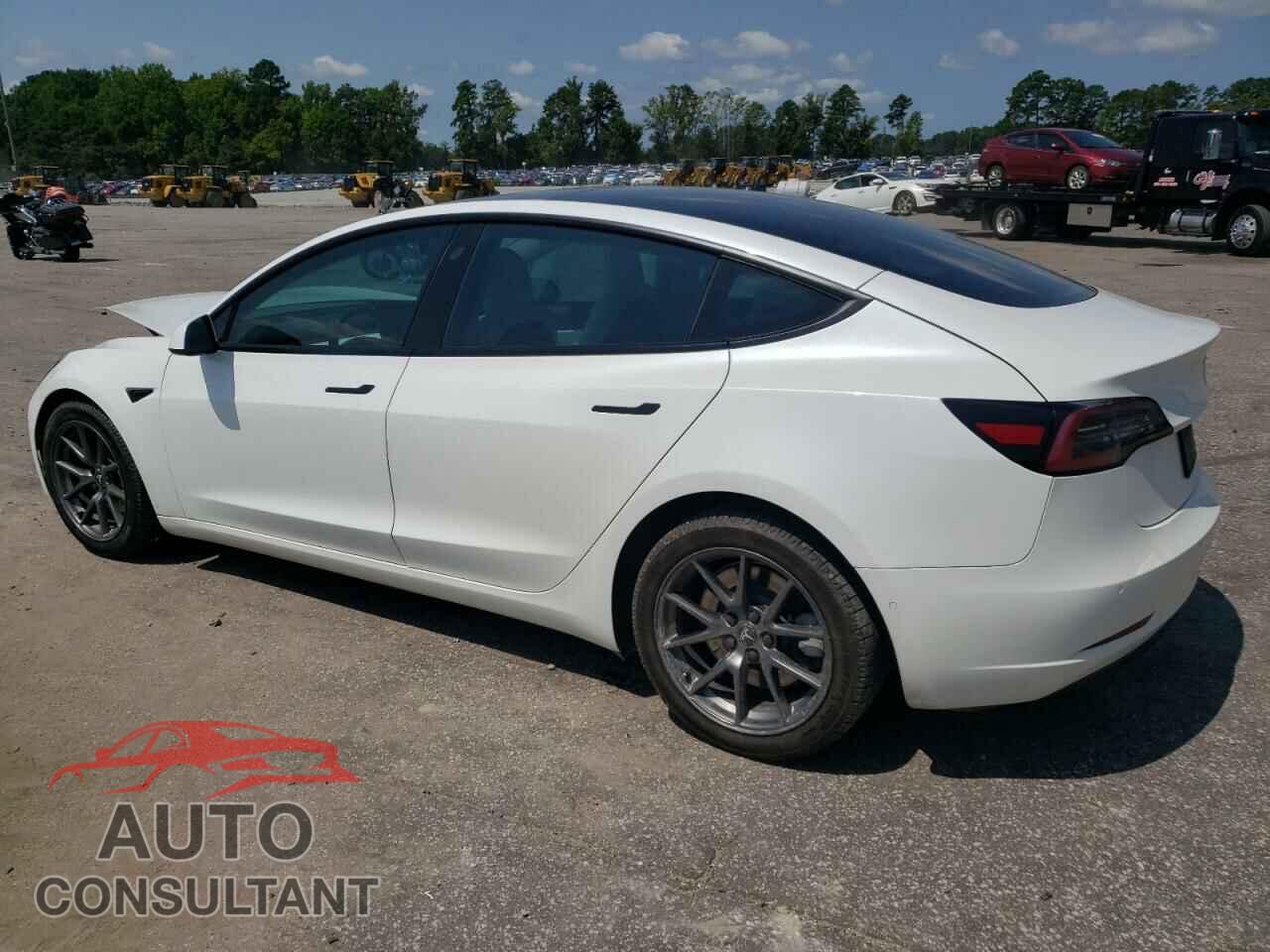 TESLA MODEL 3 2021 - 5YJ3E1EA2MF851844