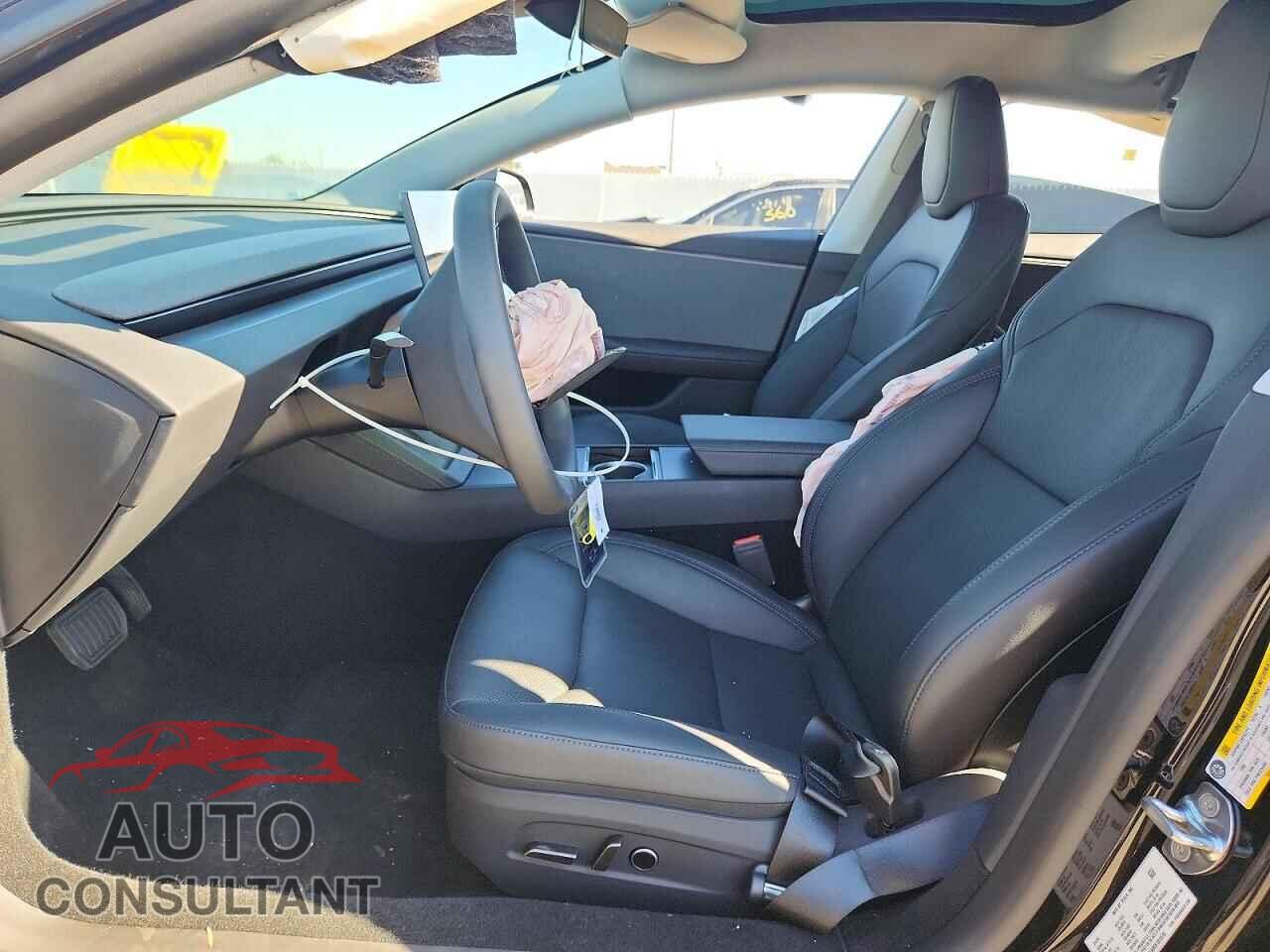 TESLA MODEL 3 2026 - 5YJ3E1EA9TF181515
