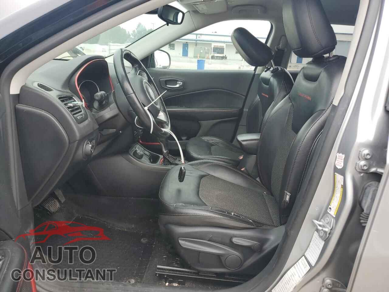 JEEP COMPASS 2019 - 3C4NJDDB7KT671399