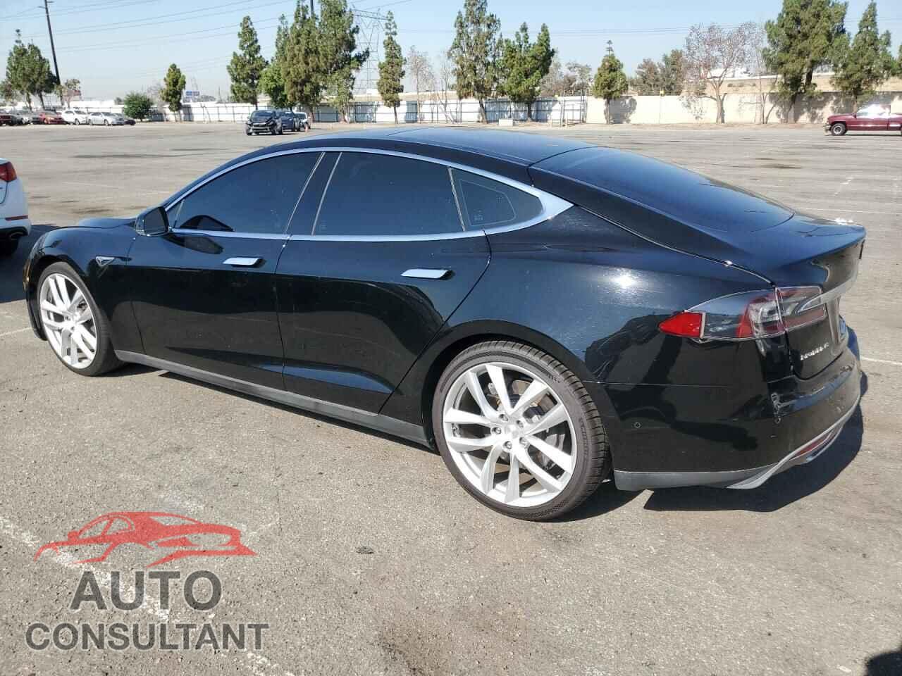 TESLA MODEL S 2015 - 5YJSA1S25FF097331