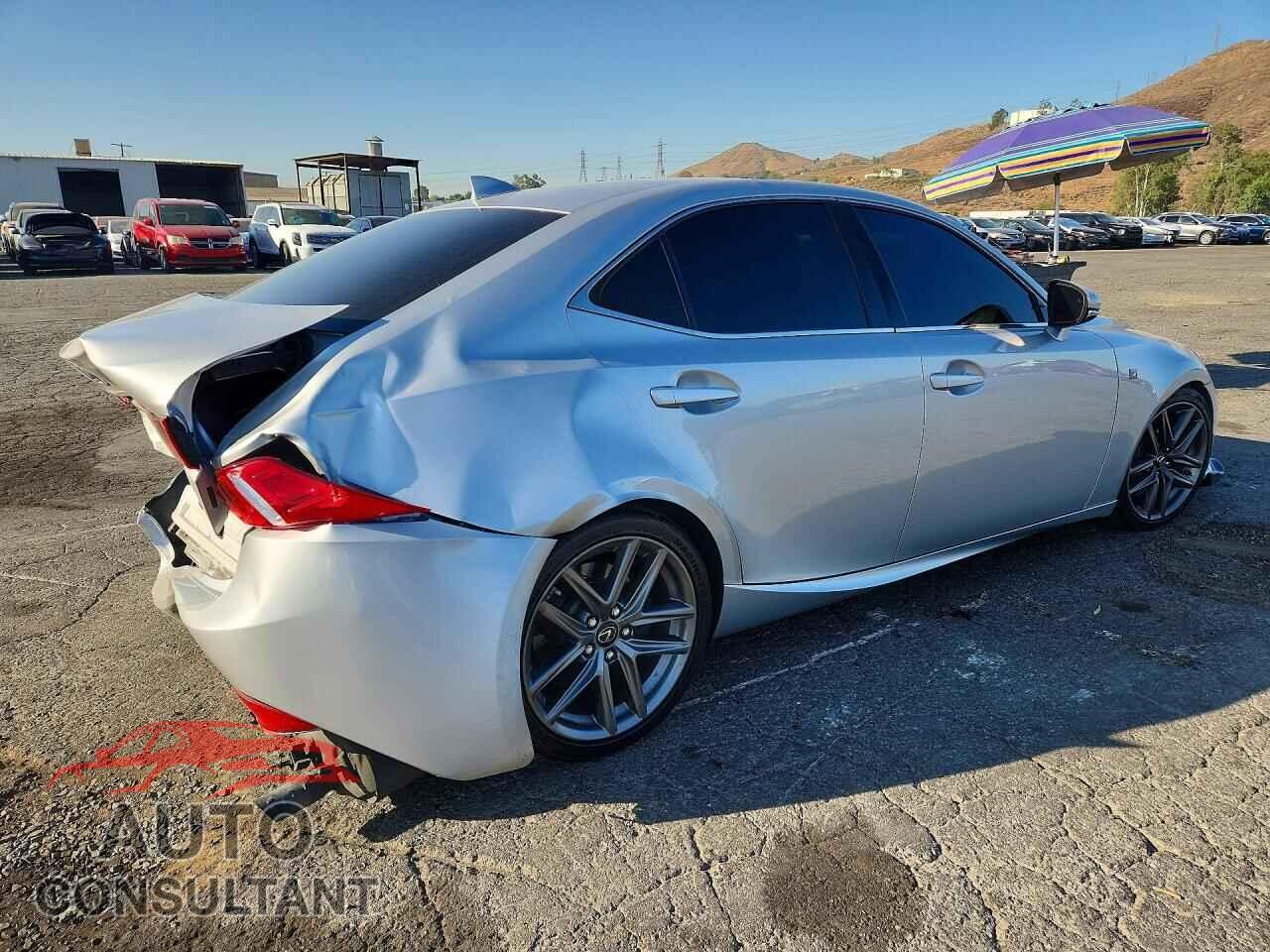 LEXUS IS 2014 - JTHBE1D26E5003070