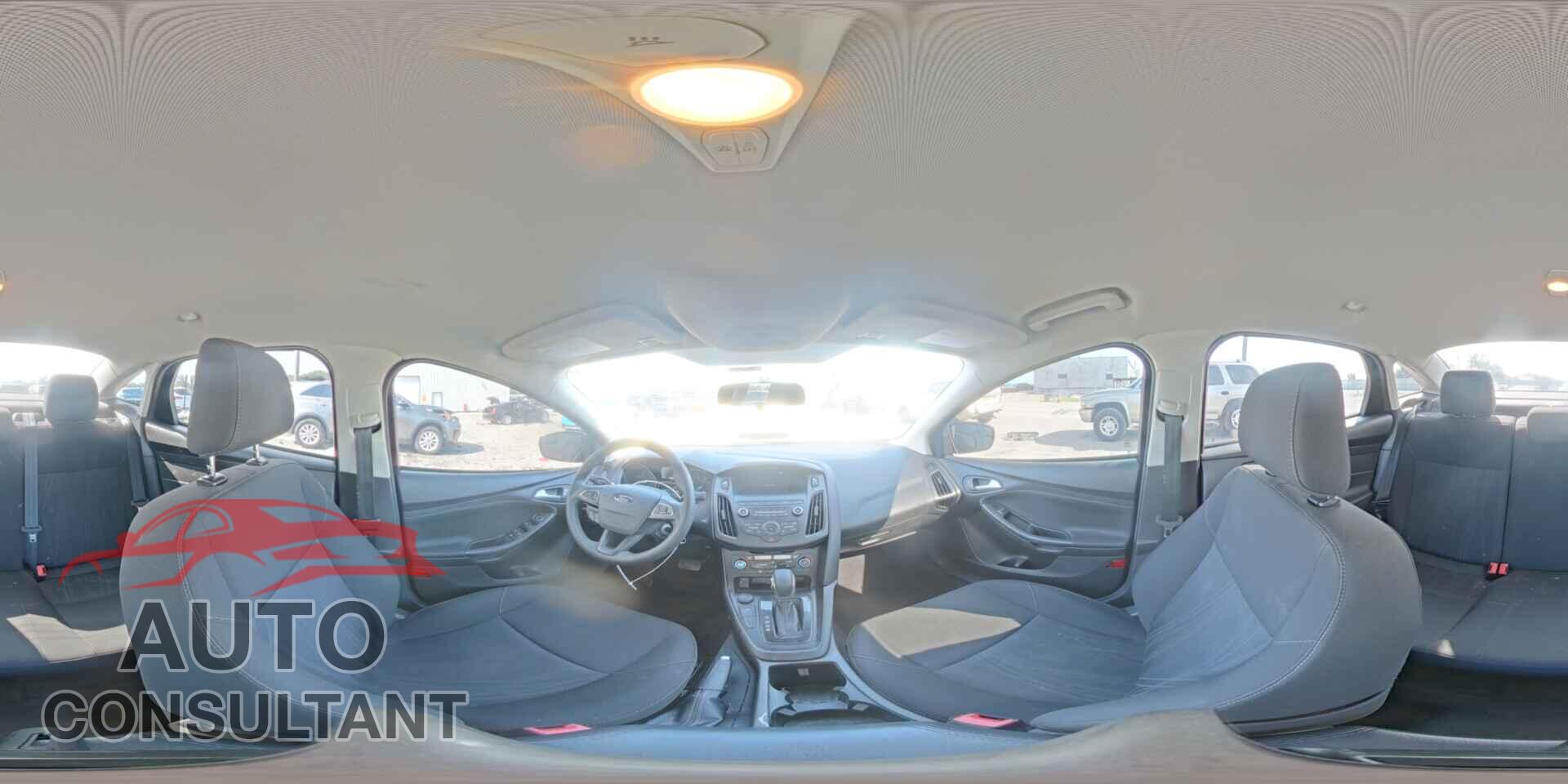 FORD FOCUS 2018 - 1FADP3FE8JL289359