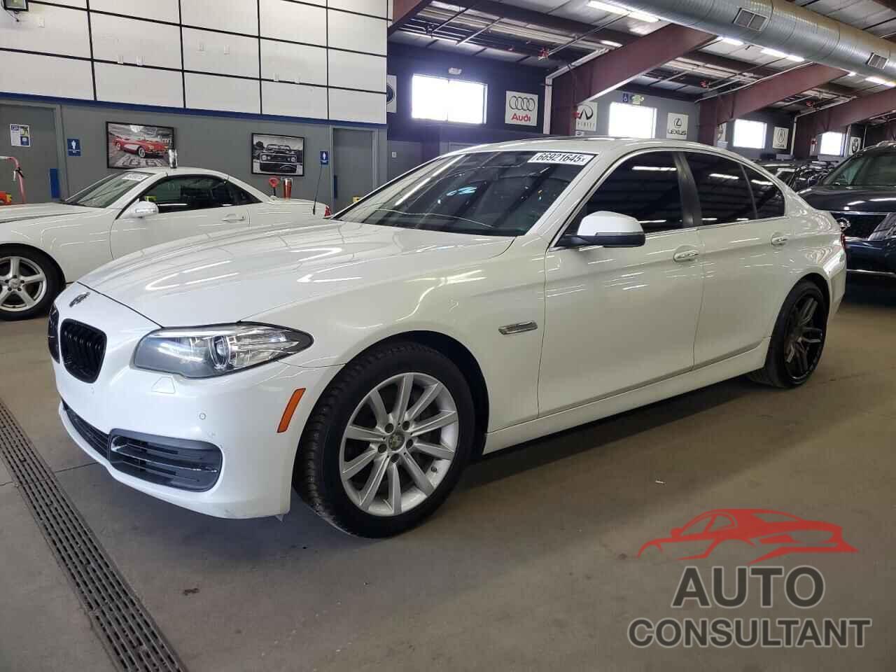 BMW 5 SERIES 2014 - WBA5B3C50ED536176