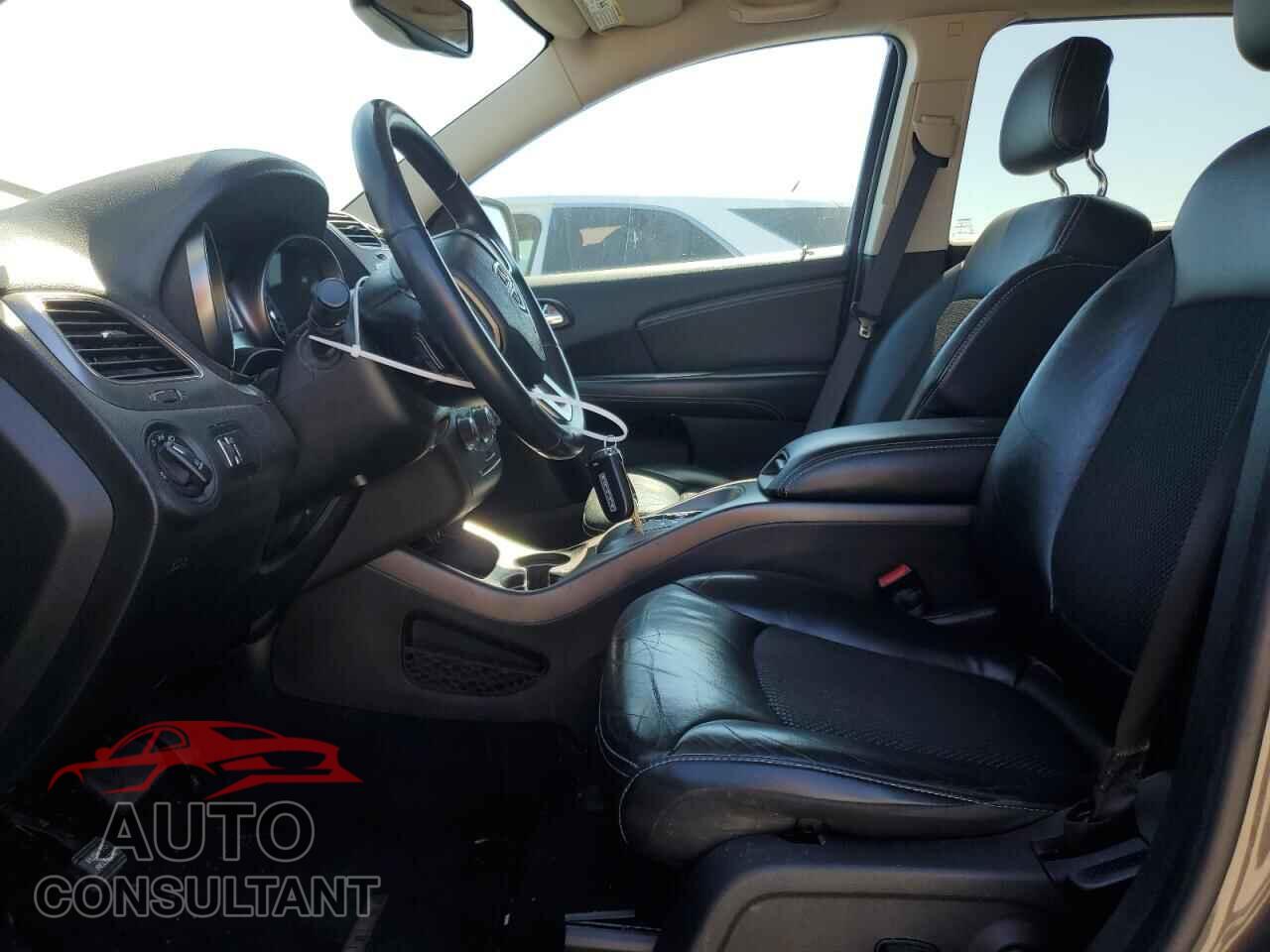 DODGE JOURNEY 2015 - 3C4PDCGB7FT719284