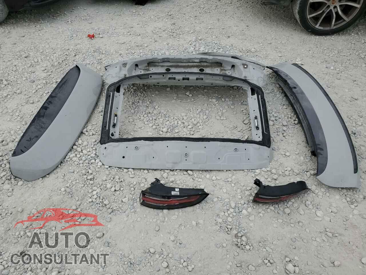 PORSCHE CAYENNE 2021 - WP1BA2AY0MDA40789