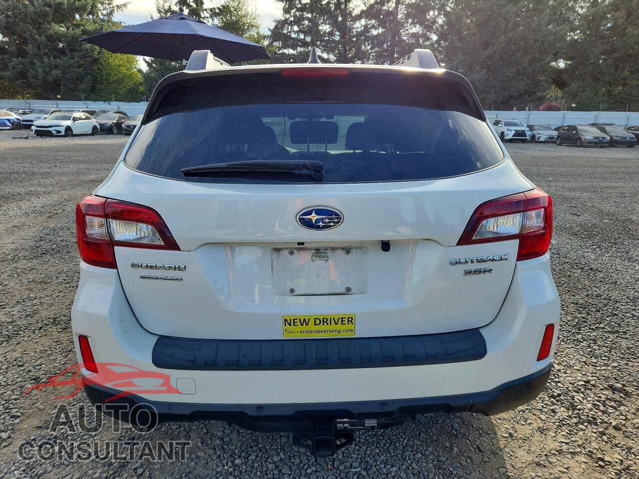 SUBARU OUTBACK 2017 - 4S4BSENC6H3385752