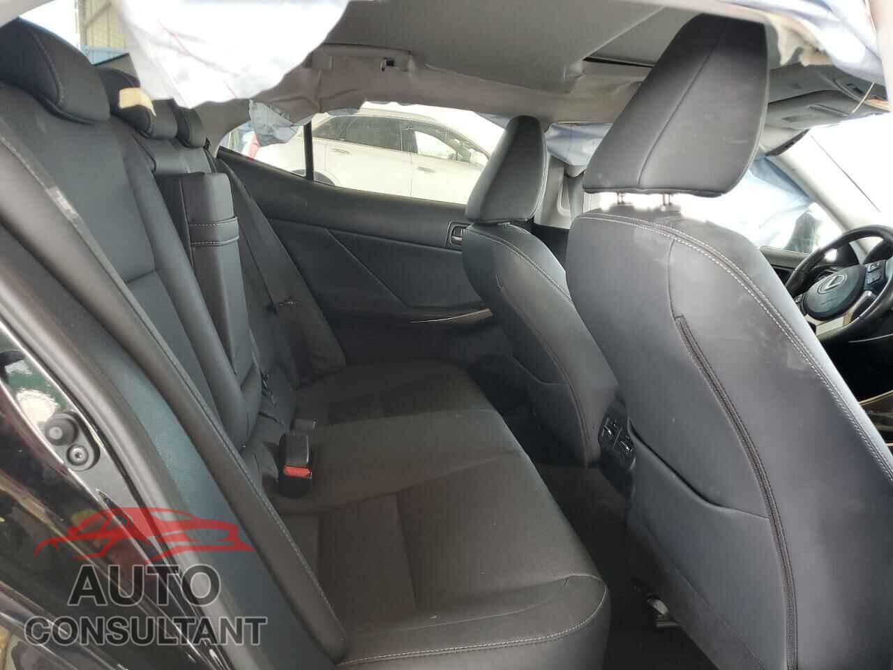 LEXUS IS 2020 - JTHDA1D20L5104512