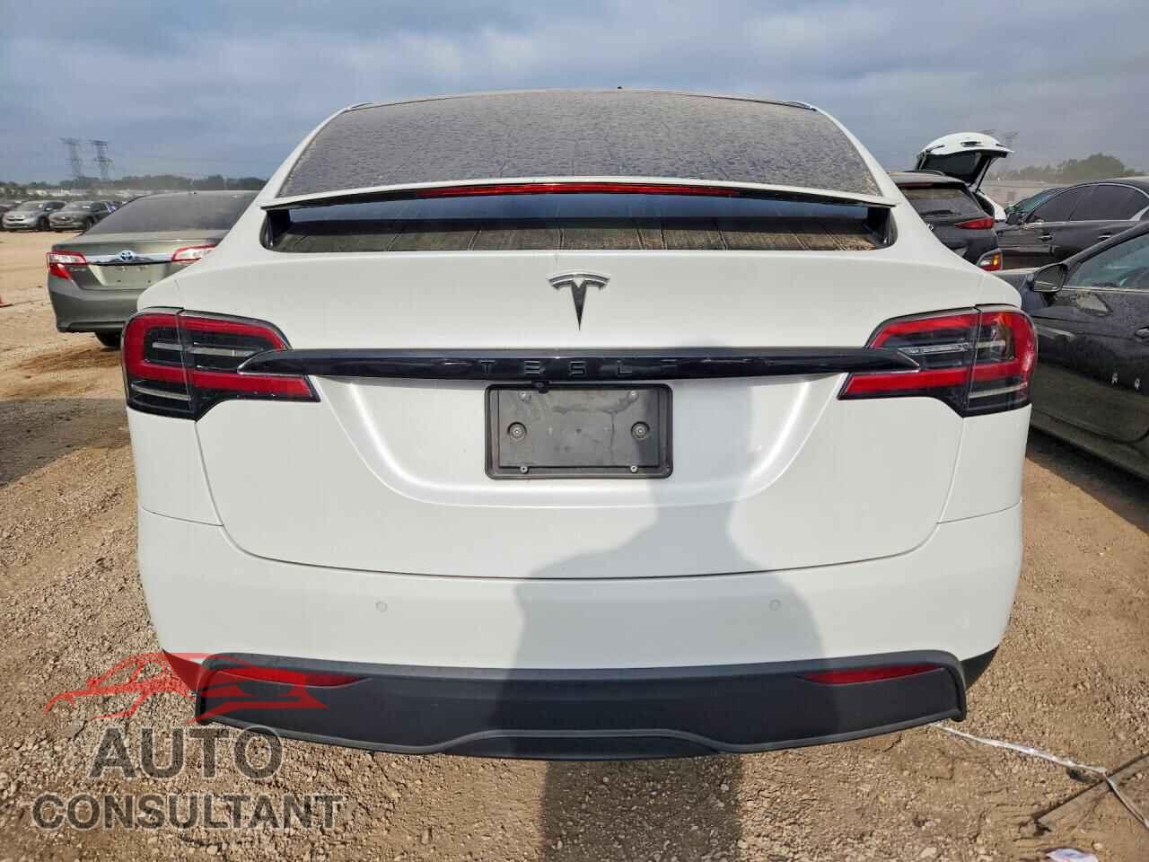 TESLA MODEL X 2023 - 7SAXCBE55PF376178