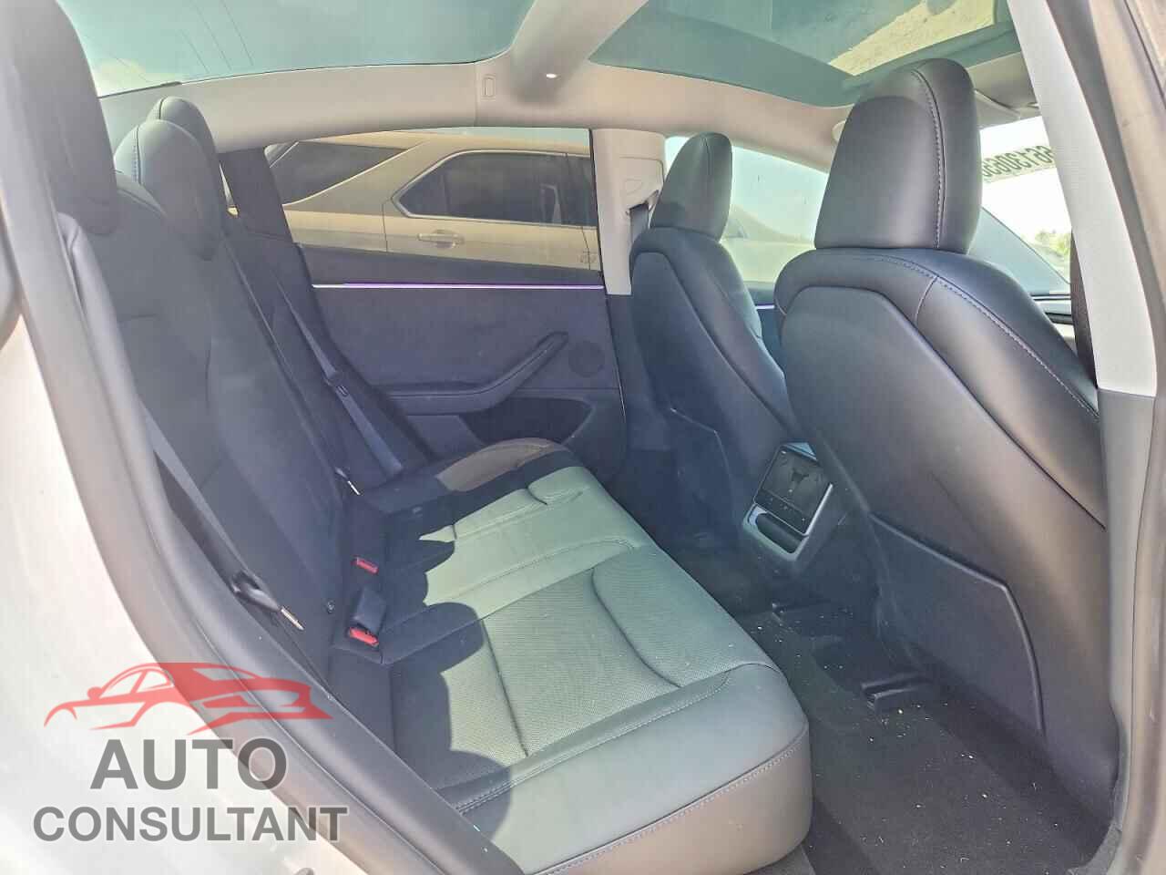 TESLA MODEL 3 2024 - 5YJ3E1EB9RF818761