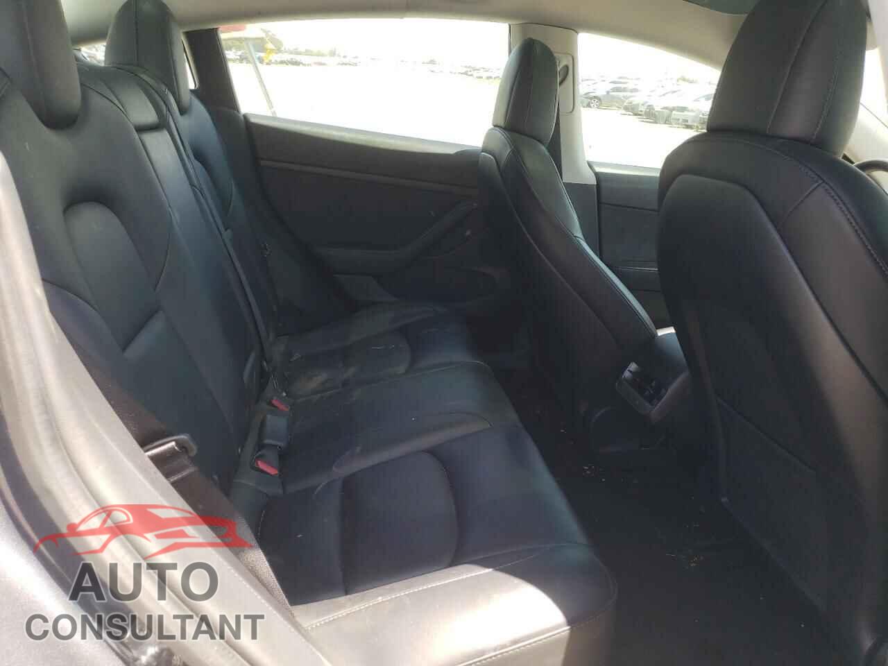 TESLA MODEL 3 2022 - 5YJ3E1EB8NF124444