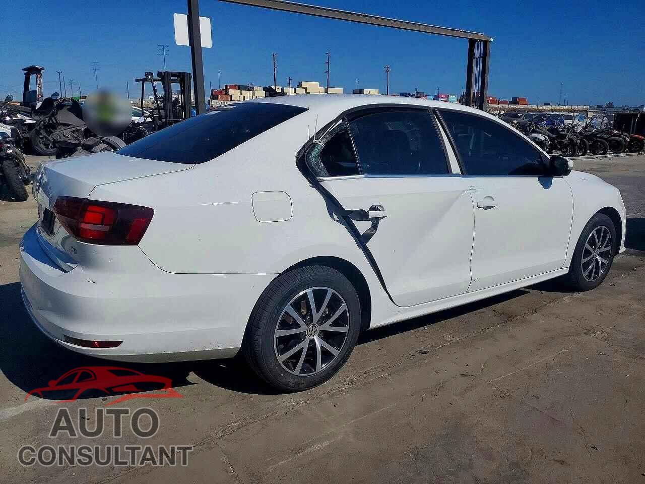 VOLKSWAGEN JETTA 2017 - 3VWDB7AJXHM313171