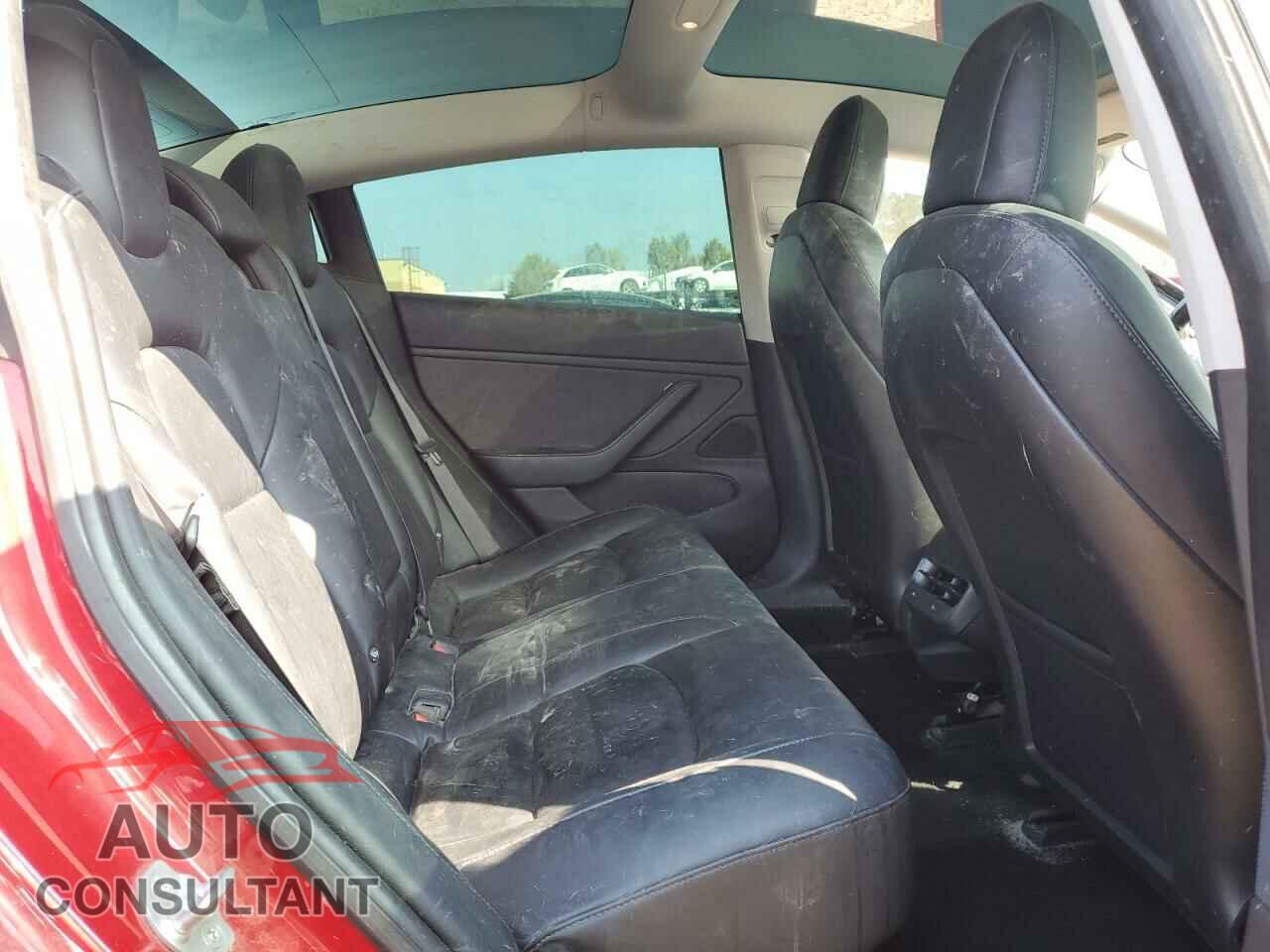 TESLA MODEL 3 2018 - 5YJ3E1EAXJF030034