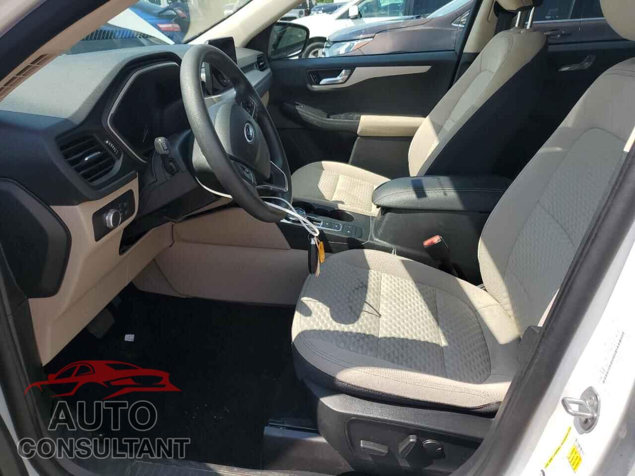 FORD ESCAPE 2020 - 1FMCU0G69LUA00714