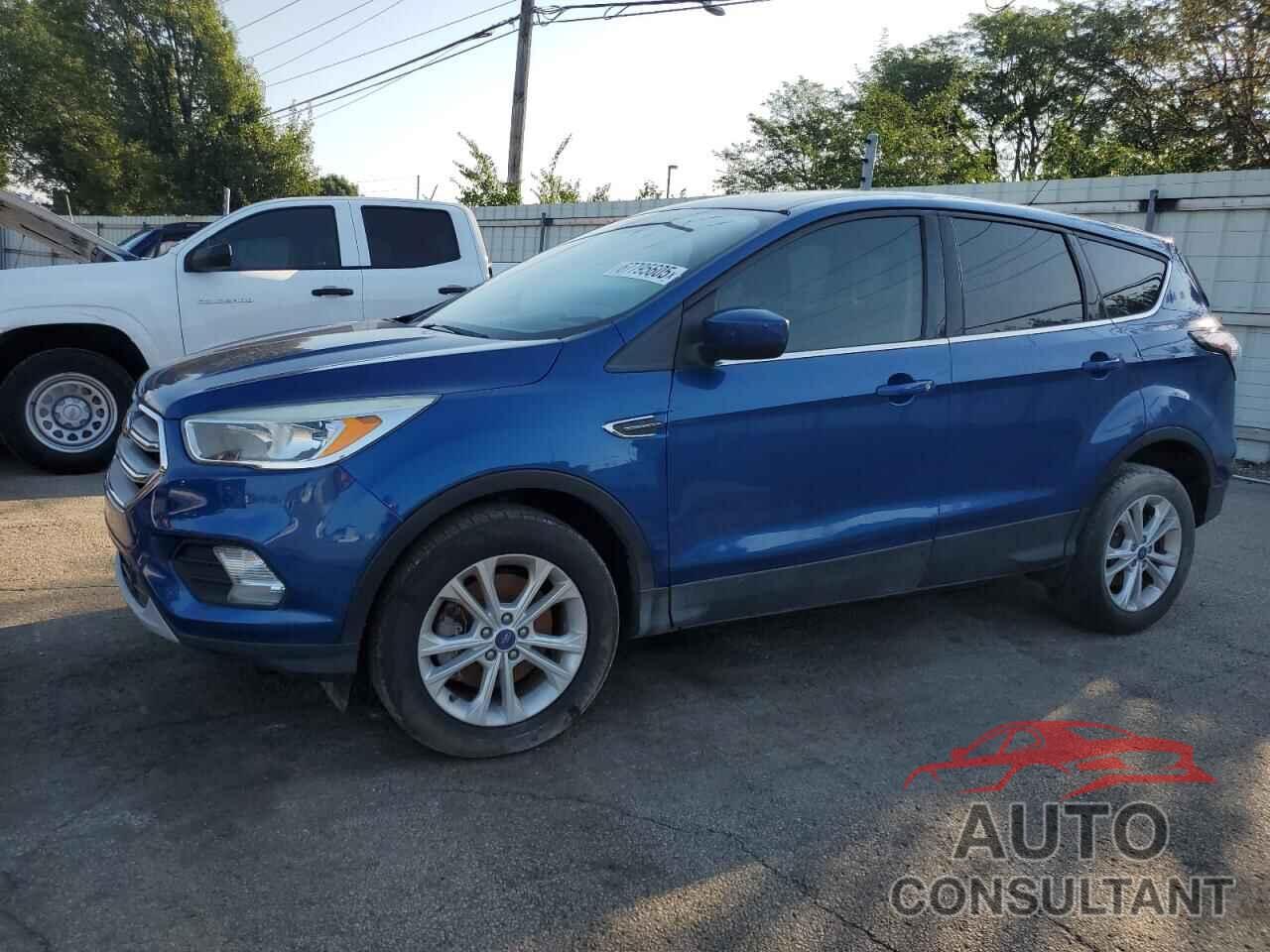 FORD ESCAPE 2017 - 1FMCU9GD0HUE63304