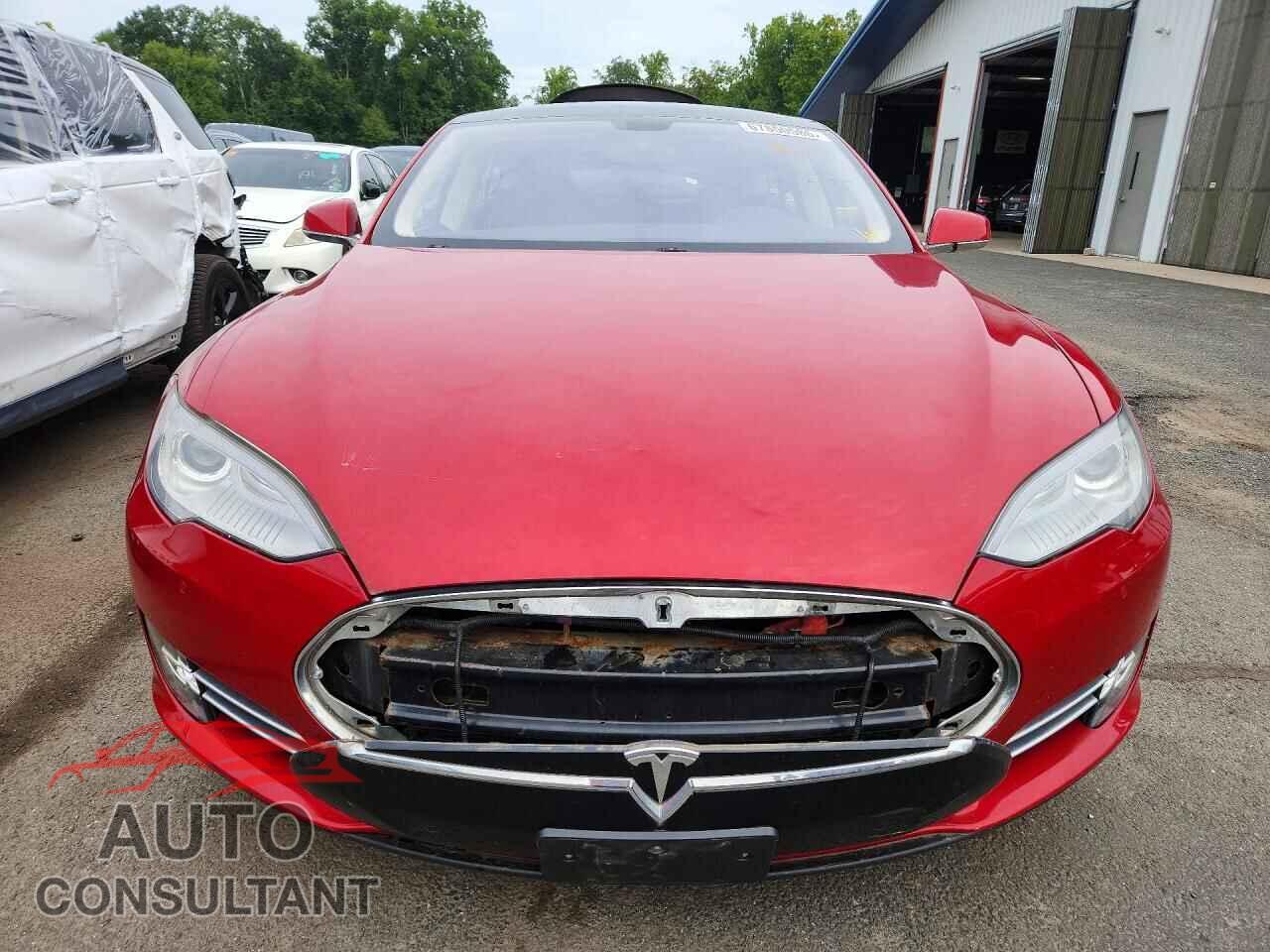 TESLA MODEL S 2014 - 5YJSA1H17EFP31803
