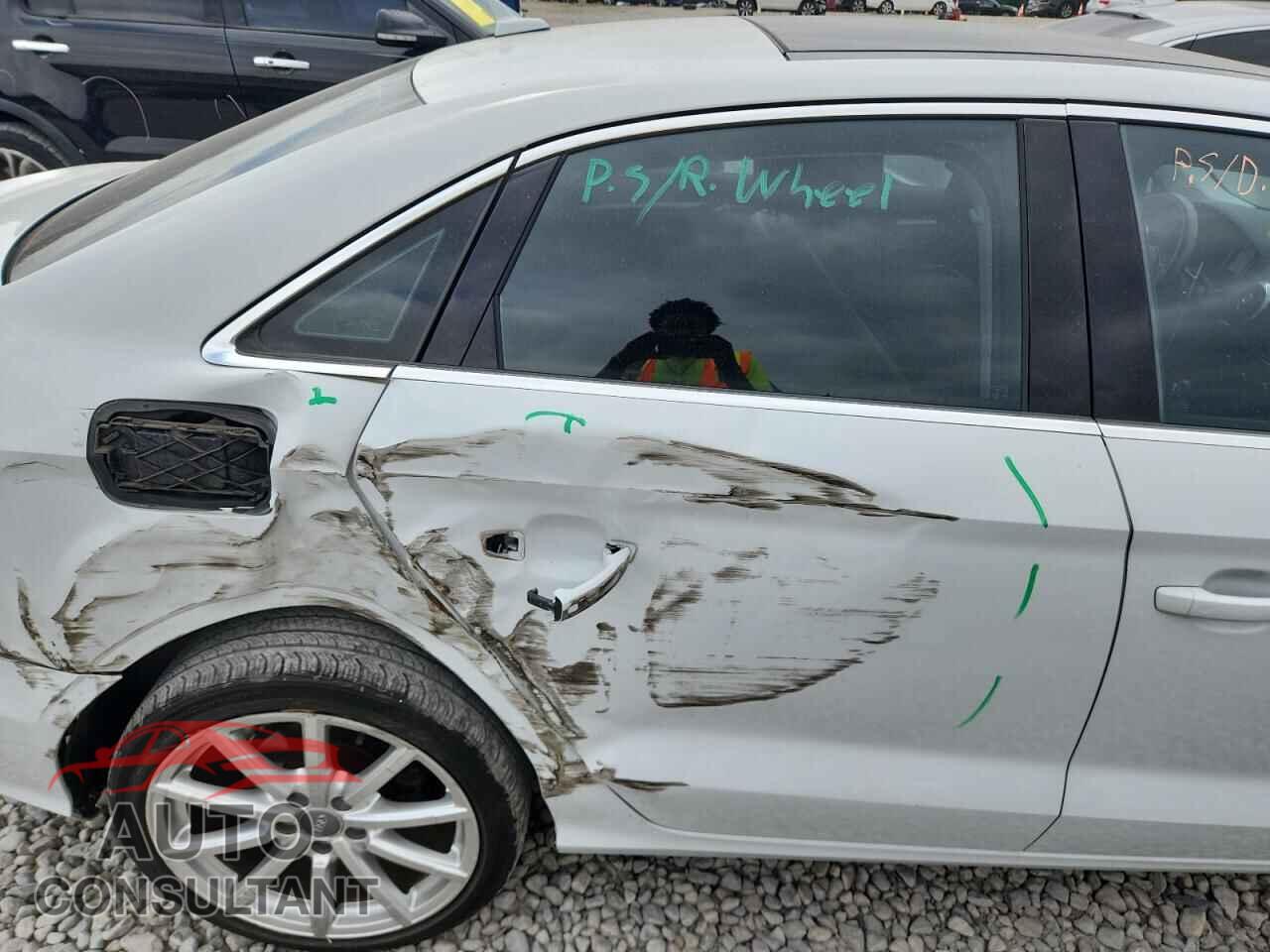 AUDI A3 2015 - WAUCCGFF3F1140908