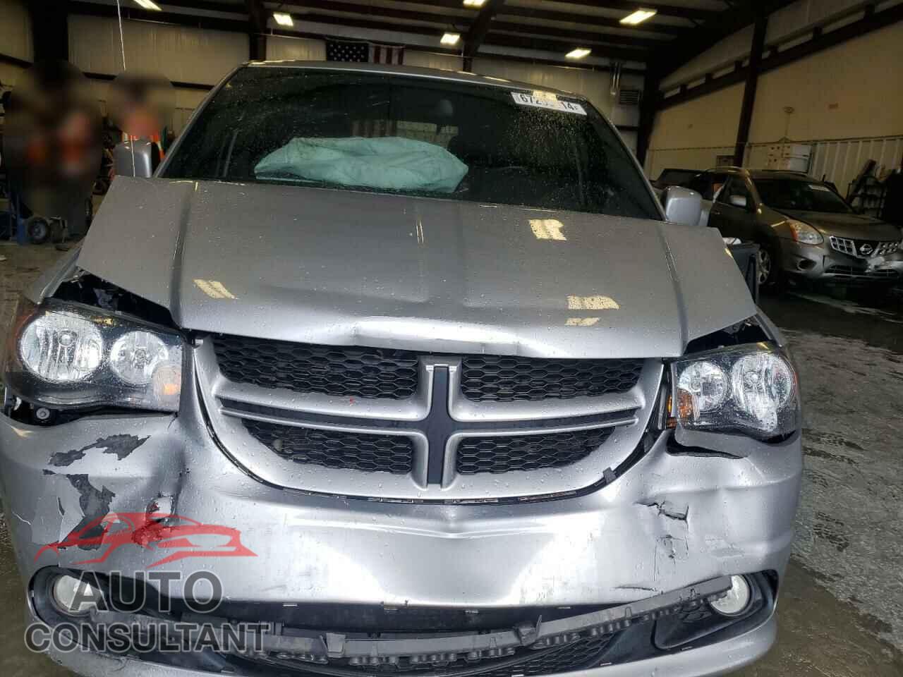 DODGE CARAVAN 2019 - 2C4RDGEG7KR623294