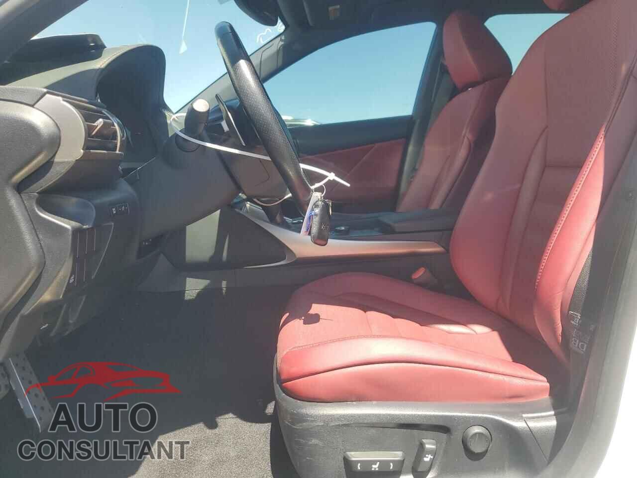 LEXUS IS 2016 - JTHBE1D26G5028490