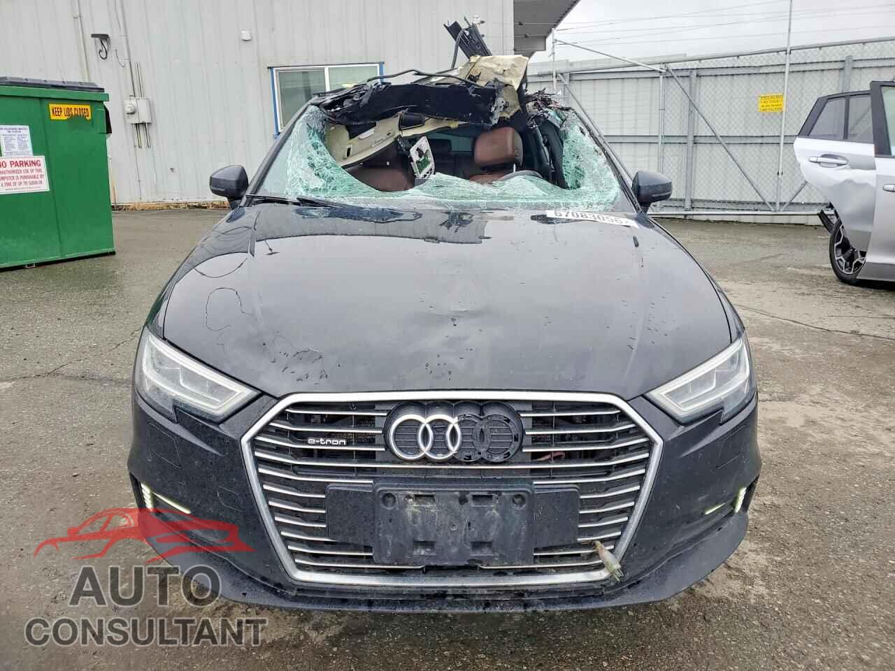 AUDI A3 2017 - WAUTPBFFXHA044073