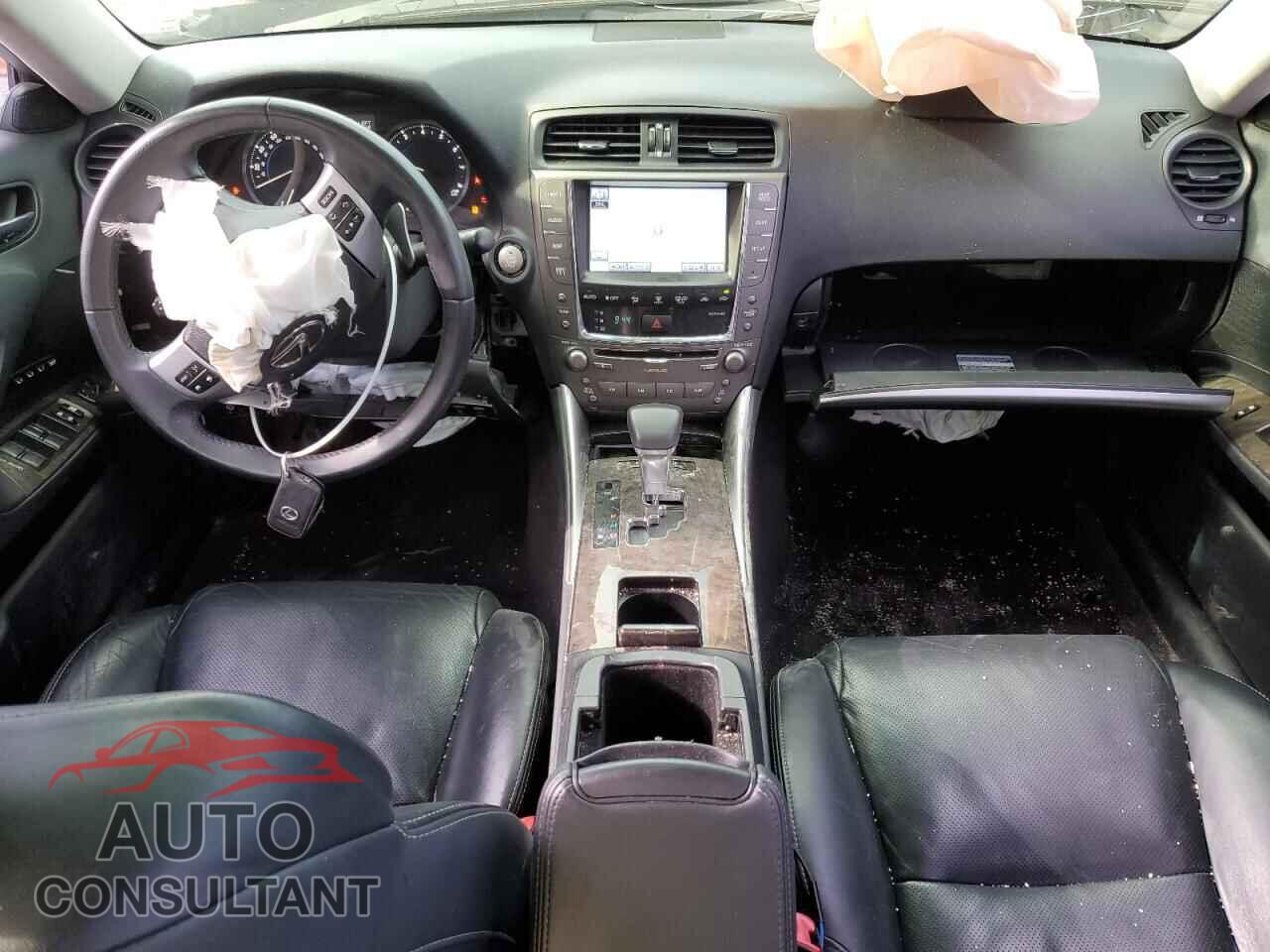 LEXUS IS 2011 - JTHBF5C29B5144555