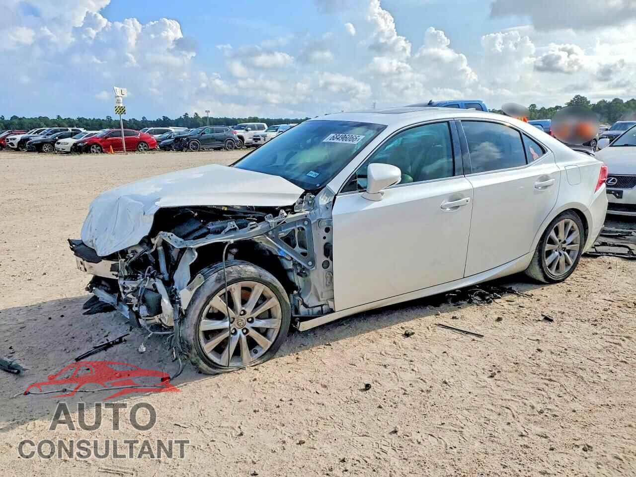LEXUS IS 2016 - JTHBA1D22G5019023
