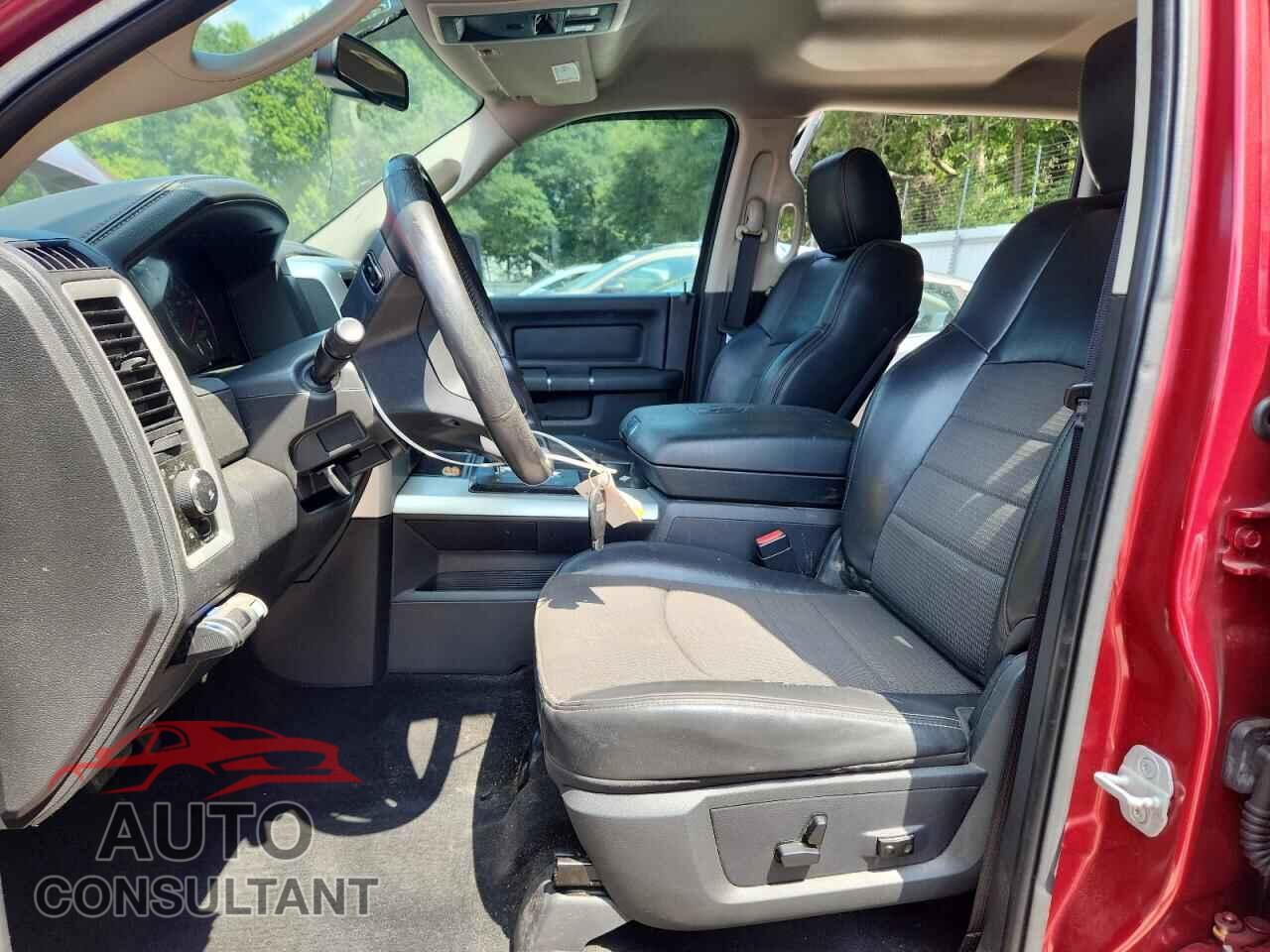 DODGE RAM 1500 2012 - 1C6RD7MT6CS328242