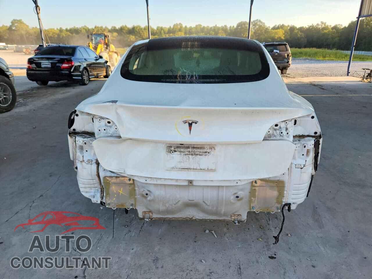 TESLA MODEL 3 2023 - 5YJ3E1EAXPF399758