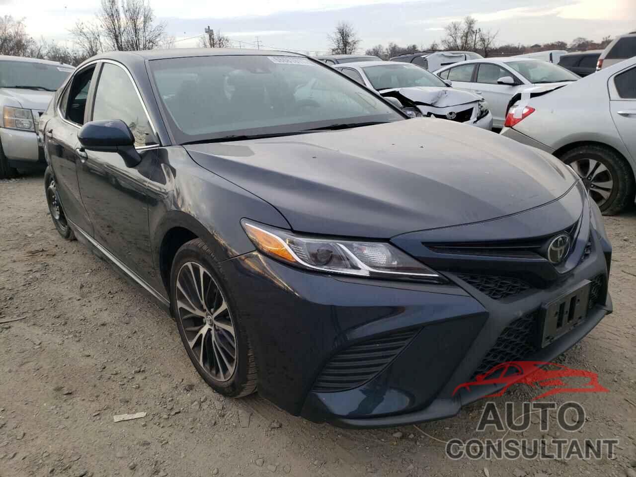 TOYOTA CAMRY 2018 - 4T1B11HK9JU628825