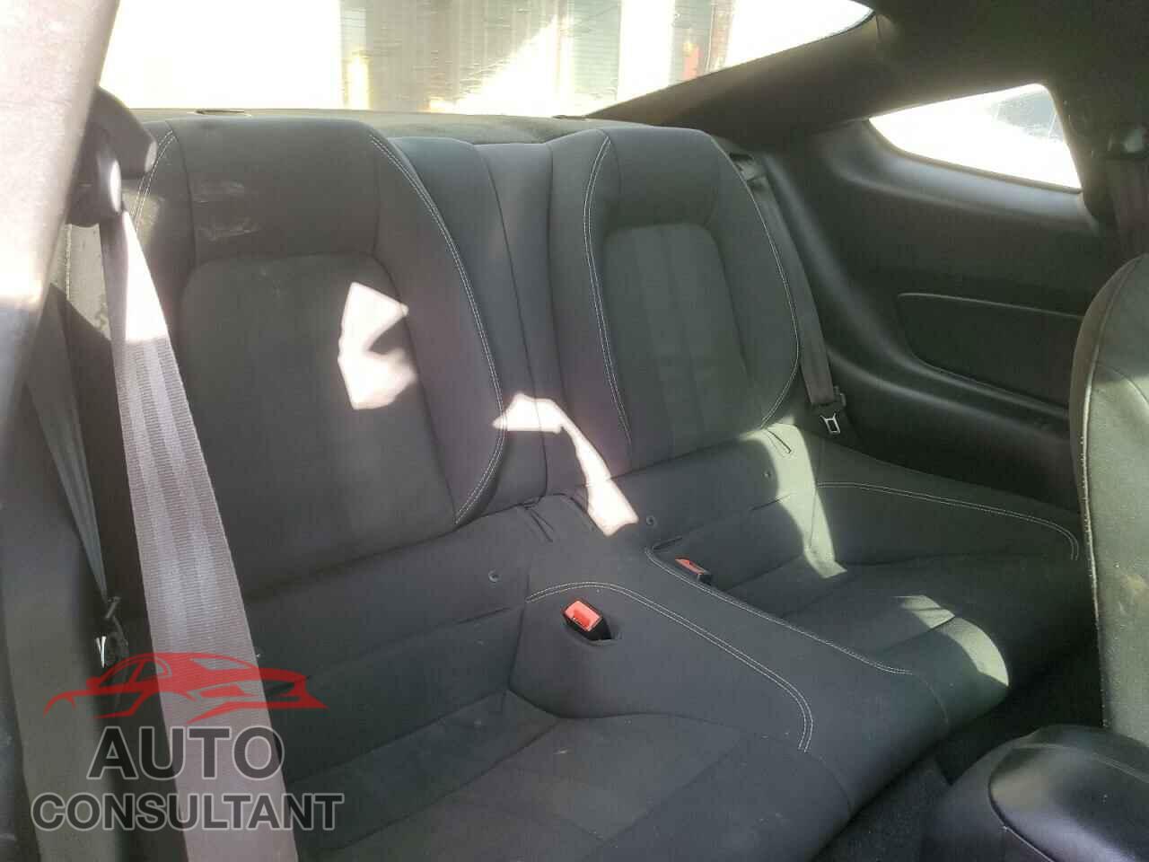 FORD MUSTANG 2018 - 1FA6P8CF7J5113149