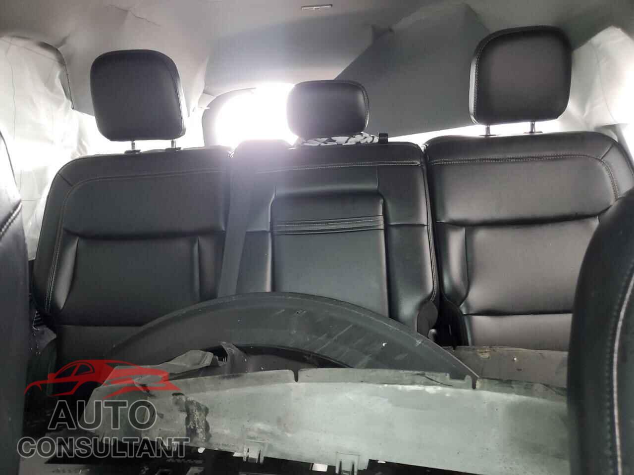 FORD EXPLORER 2023 - 1FMSK7DH4PGA24570
