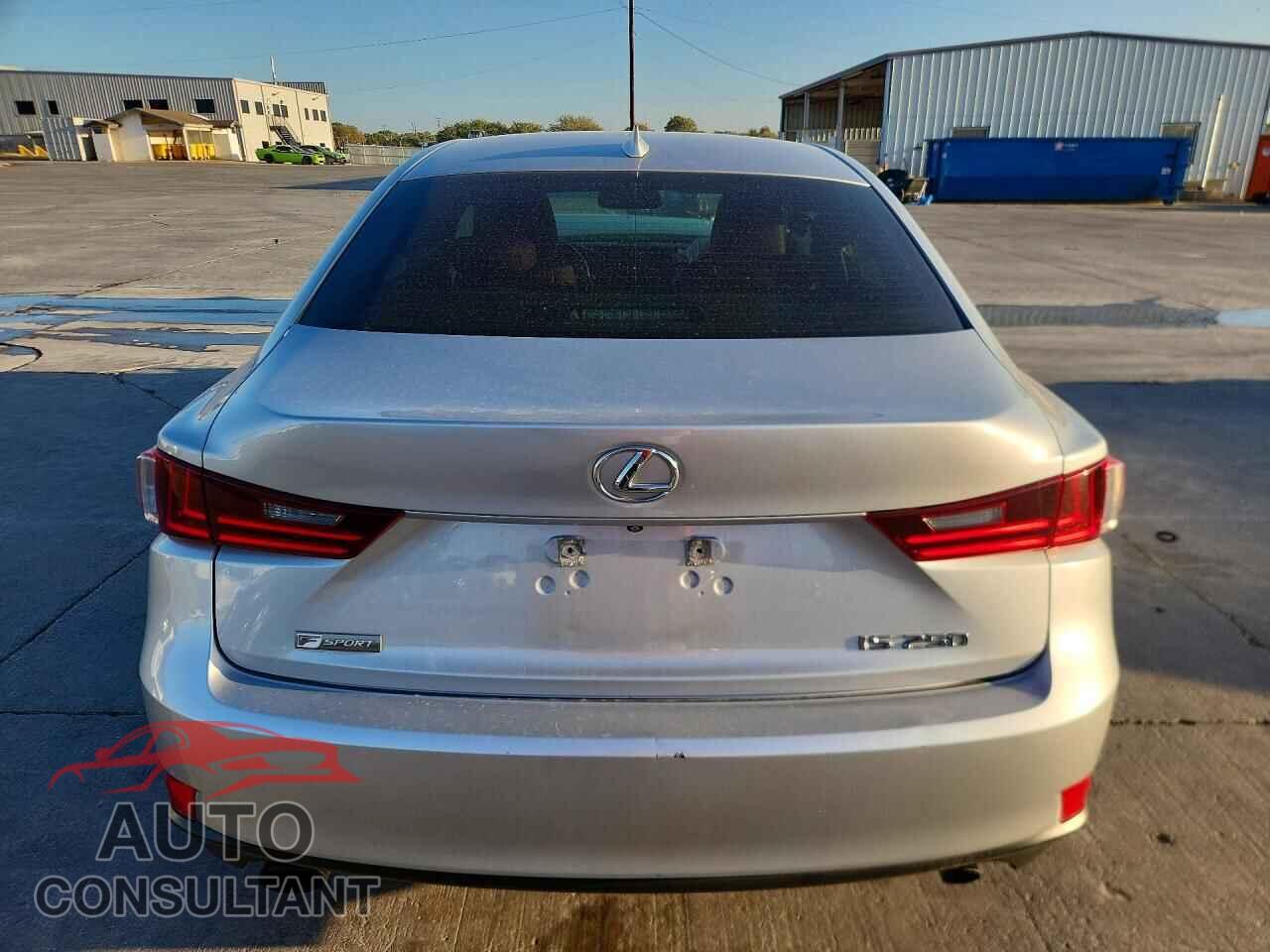 LEXUS IS 2015 - JTHBF1D26F5059136