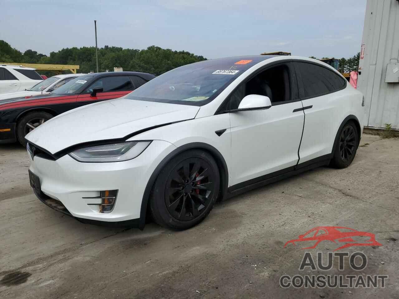 TESLA MODEL X 2020 - 5YJXCAE22LF232904