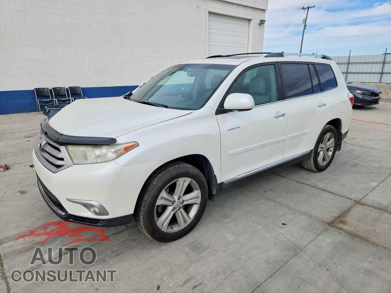 TOYOTA HIGHLANDER 2013 - 5TDDK3EH8DS190872