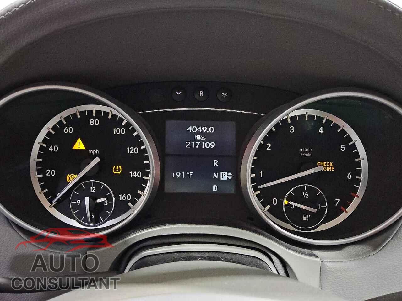 MERCEDES-BENZ GL-CLASS 2011 - 4JGBF8GE8BA728083