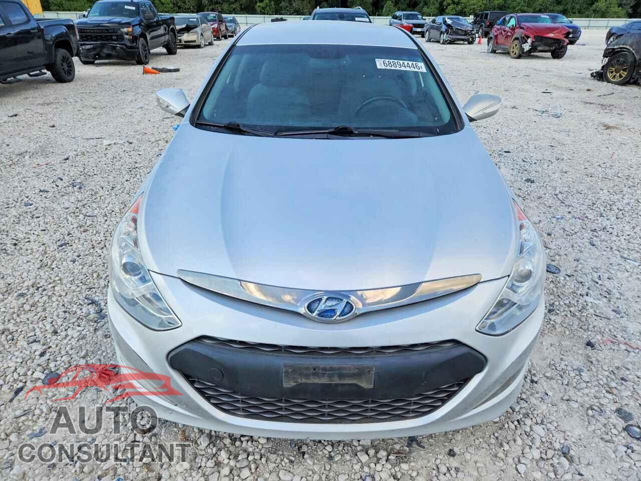 HYUNDAI SONATA 2012 - KMHEC4A42CA042086