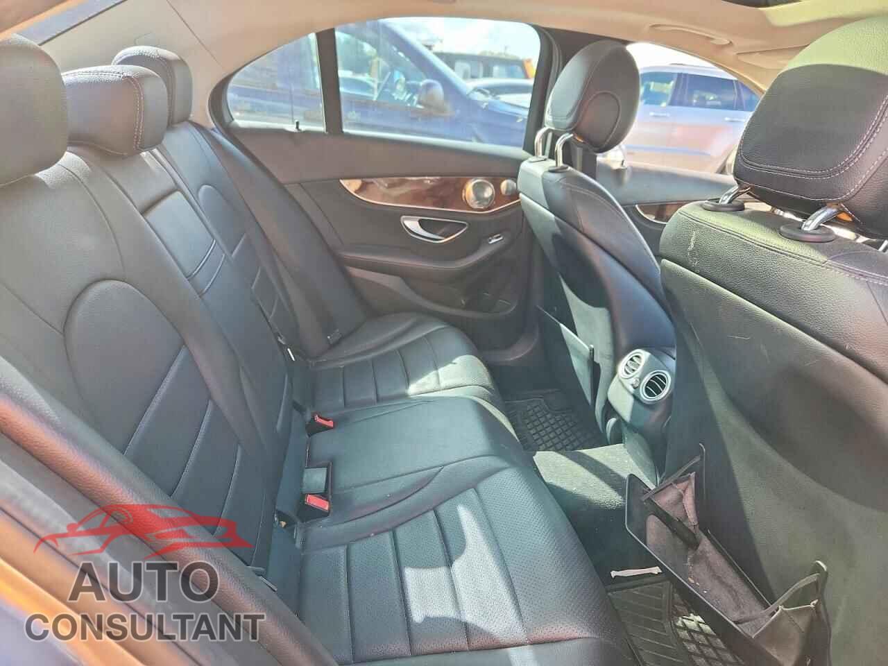 MERCEDES-BENZ C-CLASS 2015 - 55SWF4KBXFU044207