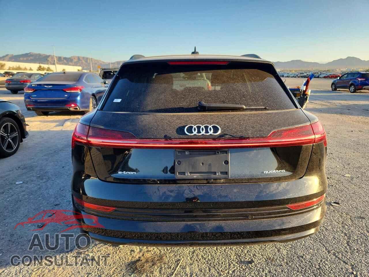 AUDI E-TRON 2021 - WA1LAAGE5MB036983
