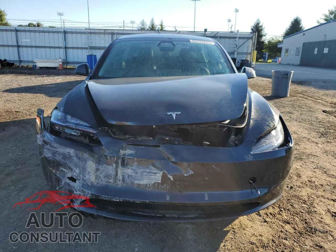 TESLA MODEL 3 2024 - 5YJ3E1EA5RF727896